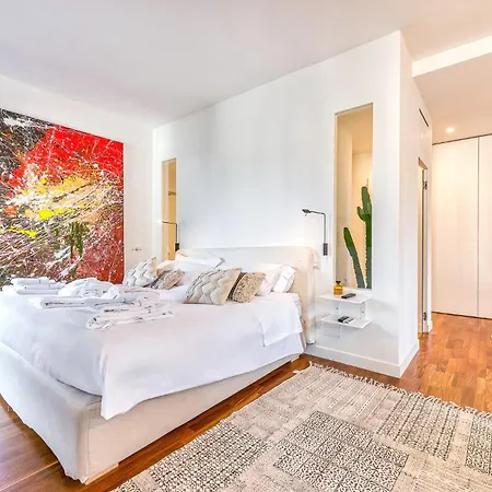 Skylife Art Gallery Loft - Riverfront Art Sanctuary Апартаменты Рим