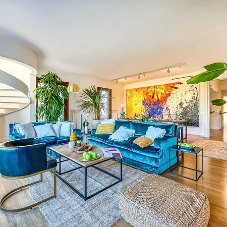 Skylife Art Gallery Loft - Riverfront Art Sanctuary * 로마