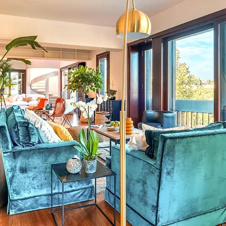 Skylife Art Gallery Loft - Riverfront Art Sanctuary * 로마