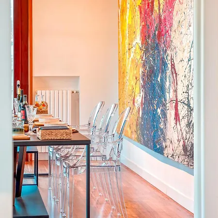 Skylife Art Gallery Loft - Riverfront Art Sanctuary