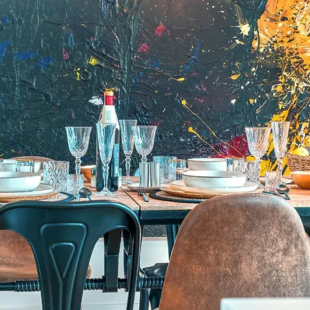 아파트 Skylife Art Gallery Loft - Riverfront Art Sanctuary