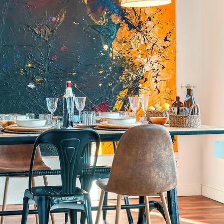 Skylife Art Gallery Loft - Riverfront Art Sanctuary 아파트 *