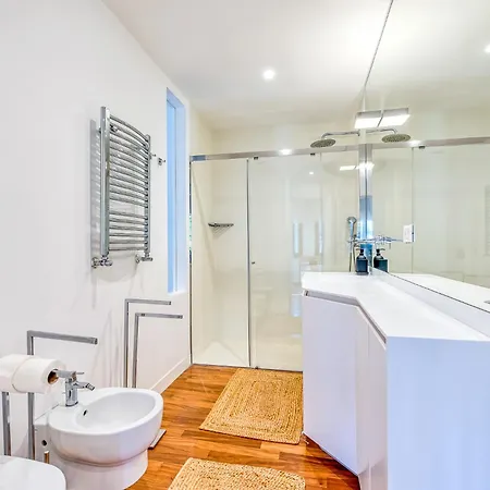 아파트 Skylife Art Gallery Loft - Riverfront Art Sanctuary 로마