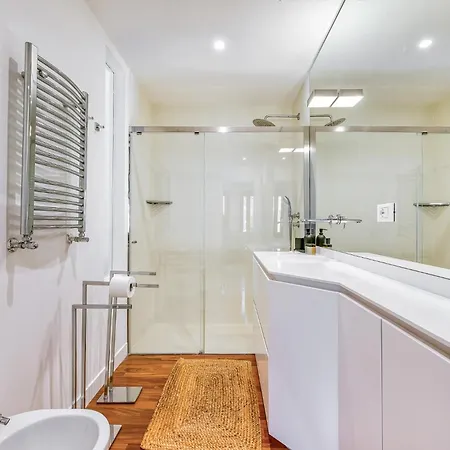 아파트 Skylife Art Gallery Loft - Riverfront Art Sanctuary *