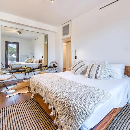 Apartamento Skylife Art Gallery Loft - Riverfront Art Sanctuary *