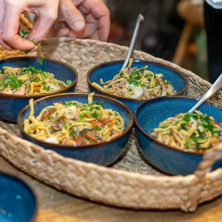 Skylife Art Gallery Loft - Riverfront Art Sanctuary 아파트 *