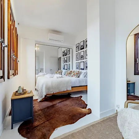 Skylife Art Gallery Loft - Riverfront Art Sanctuary 로마